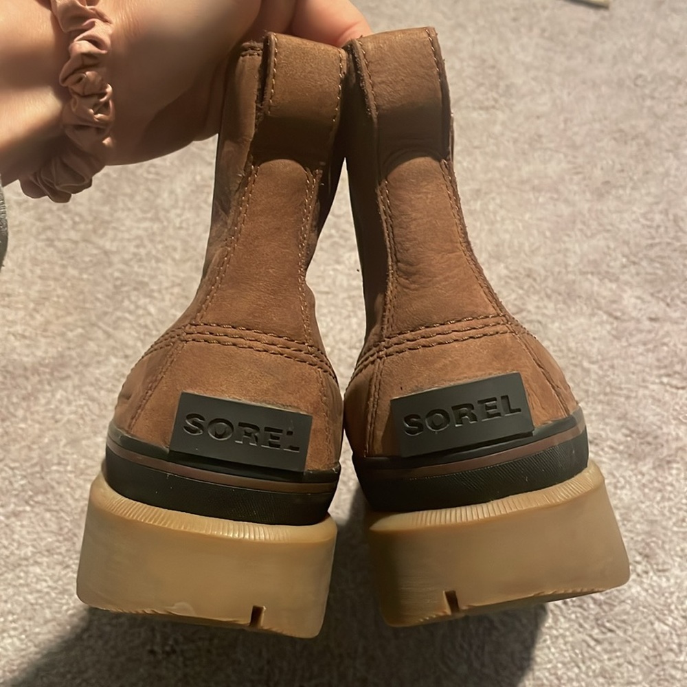 Sorel Hi-Line Chelsea boot - Picture 4 of 6